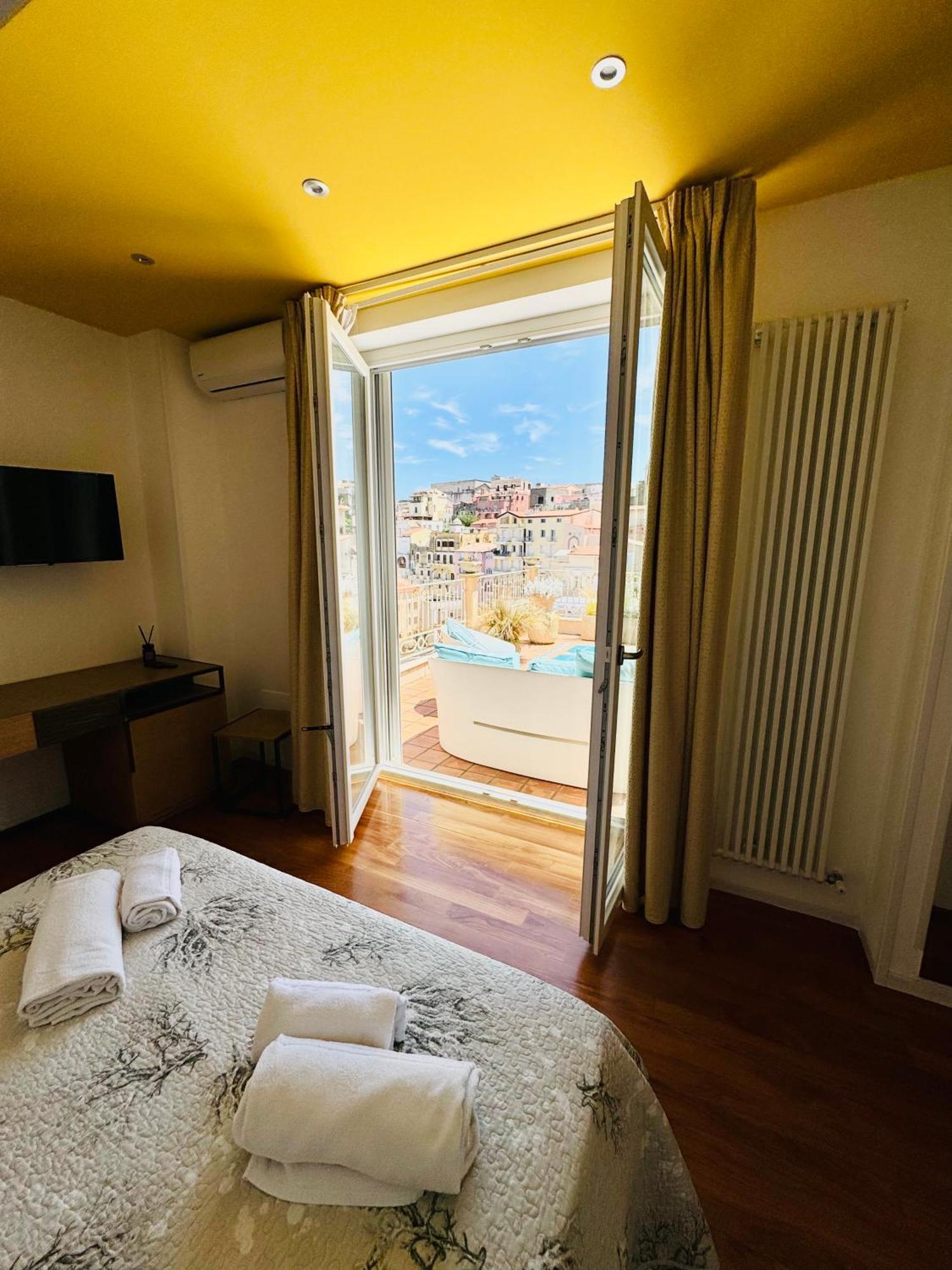 La Gaetana Bed & Breakfast Exterior photo
